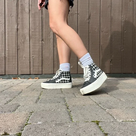 Vans Sk8 Hi Platform Sneakers Checkerboard Skate Shoes Women’s 6.5 - Picture 3 of 7